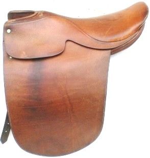 BT CRUMP CUT BACK ENGLISH SADDLE